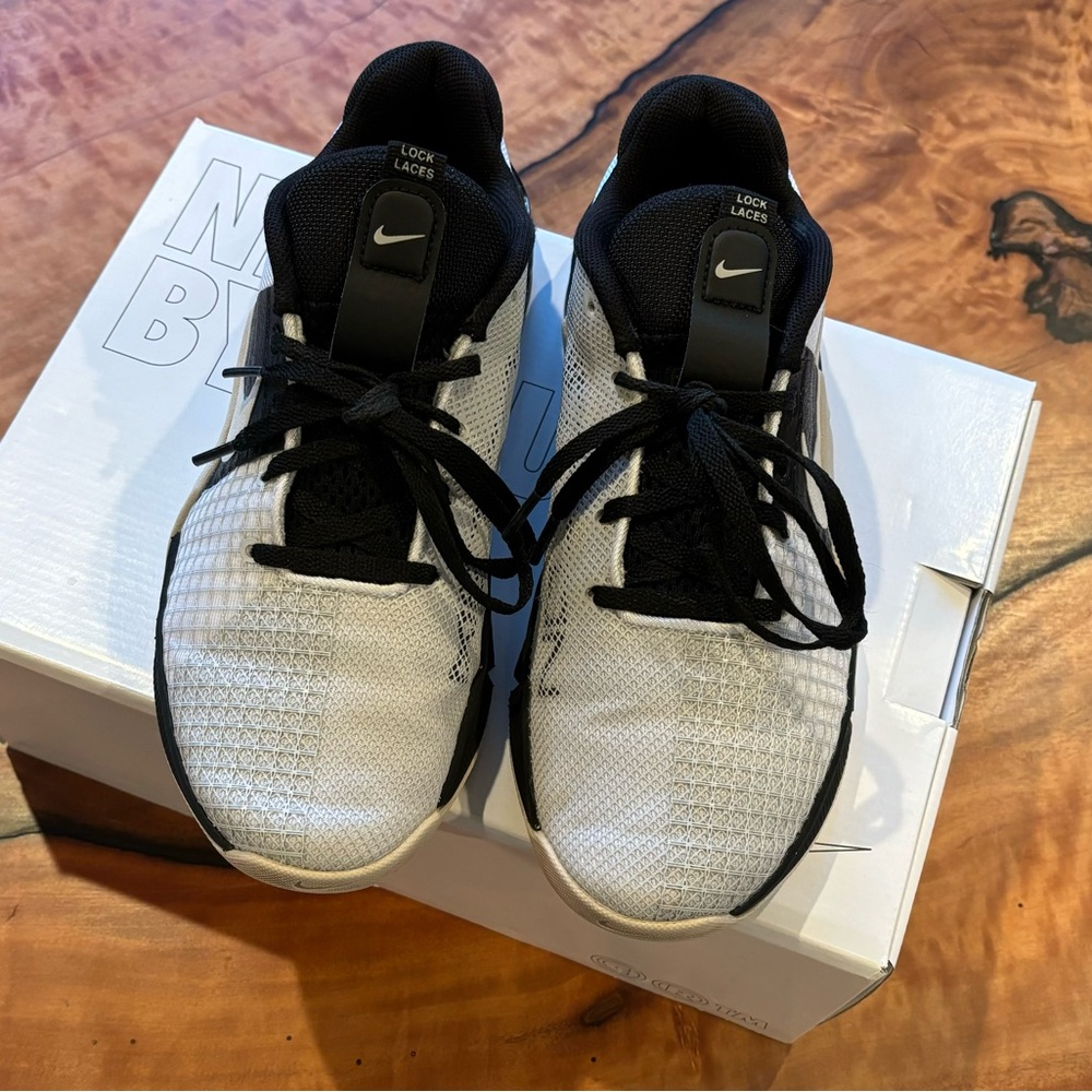 Nike Black and White Sneakers
